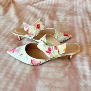 Short Floral Heels with Bow
